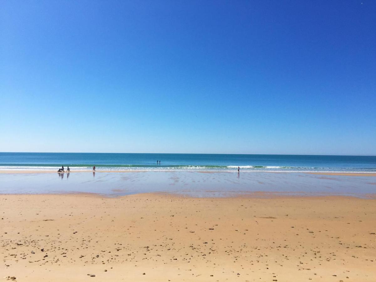 Apartamento La Barrosa Chiclana de la Frontera Luaran gambar
